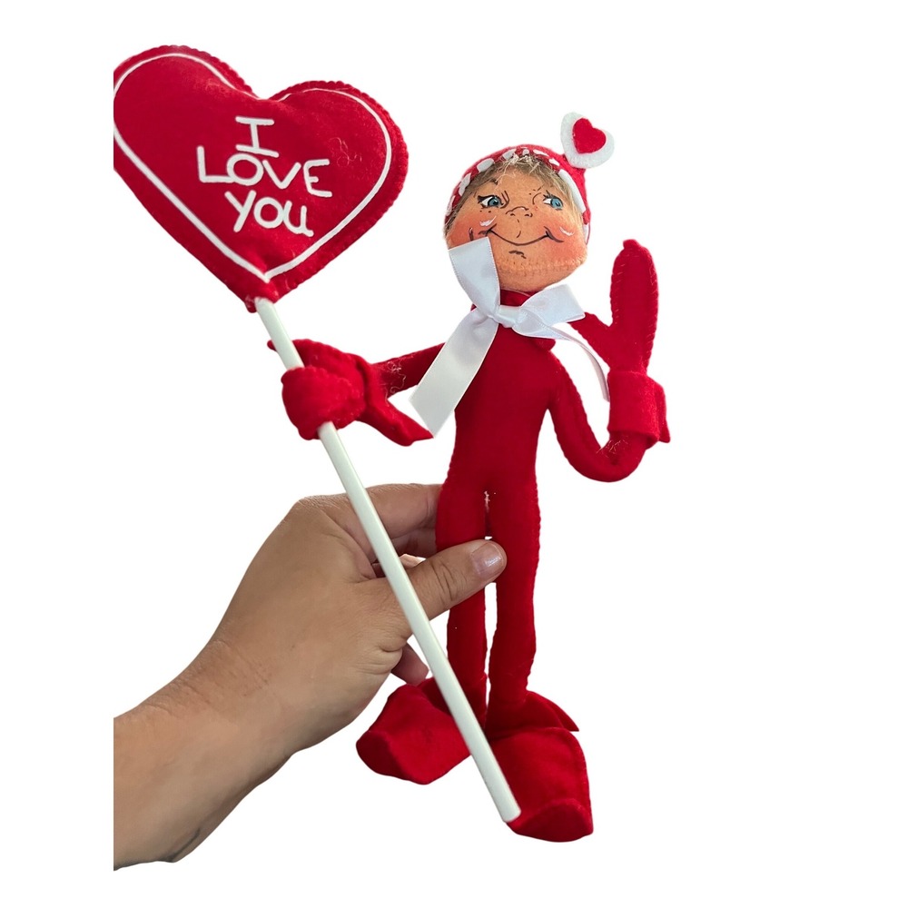 Annalee Valentine Elf Red Felt Doll I Love You Heart Sign 9 inch 100917 NWT‎